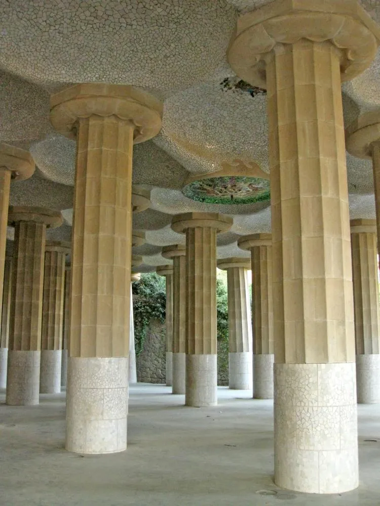 Sala-hipostila-park-guell