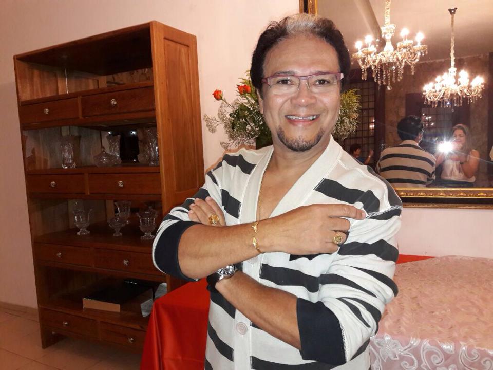 Após 25 anos, apresentador Mariano Marques deixa Tv Antena 10 
