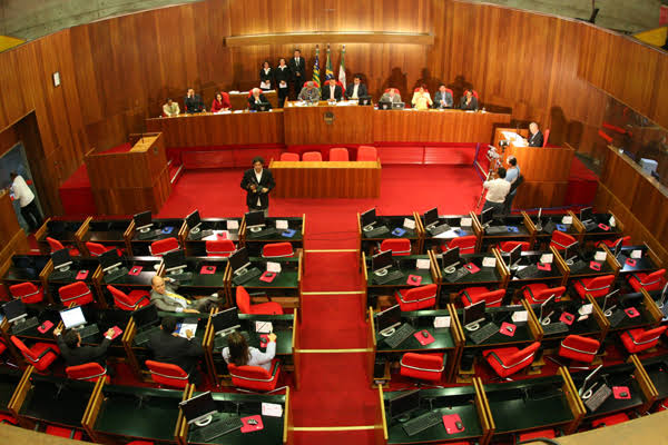Assembleia Legislativa do Piauí retoma atividades presenciais nesta segunda-feira