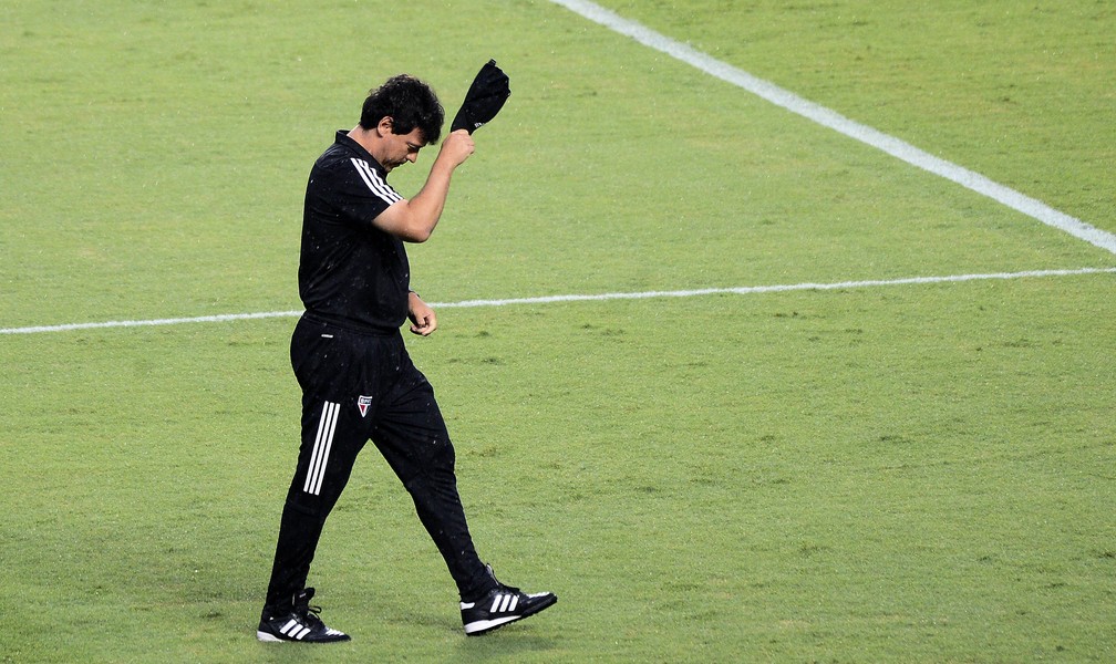 São Paulo demite o técnico Fernando Diniz; Raí também deixa o cargo