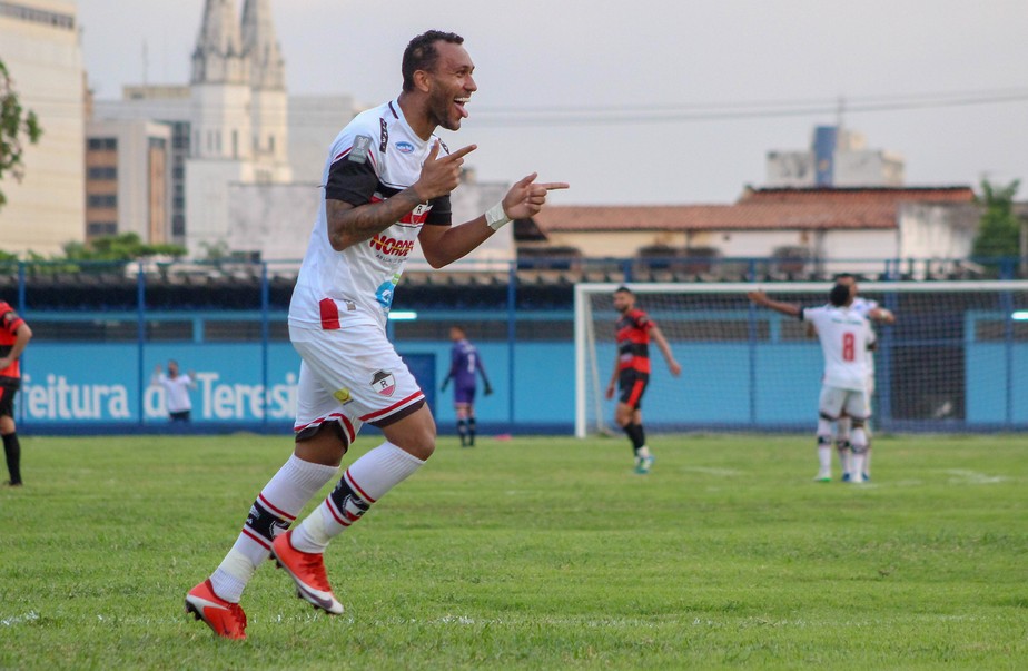 Ex-River-PI e Corinthians, Wesley deixa o 4 de Julho e acerta com o Sampaio Corrêa