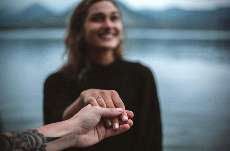 Sasha Meneghel é pedida em casamento por João Figueiredo: 'Ela disse sim'