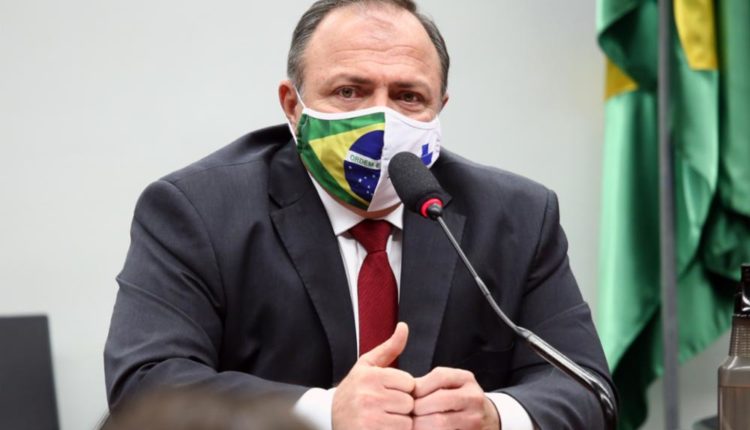 Eduardo Pazuello, vai ao Senado para tentar barrar CPI da Covid-19