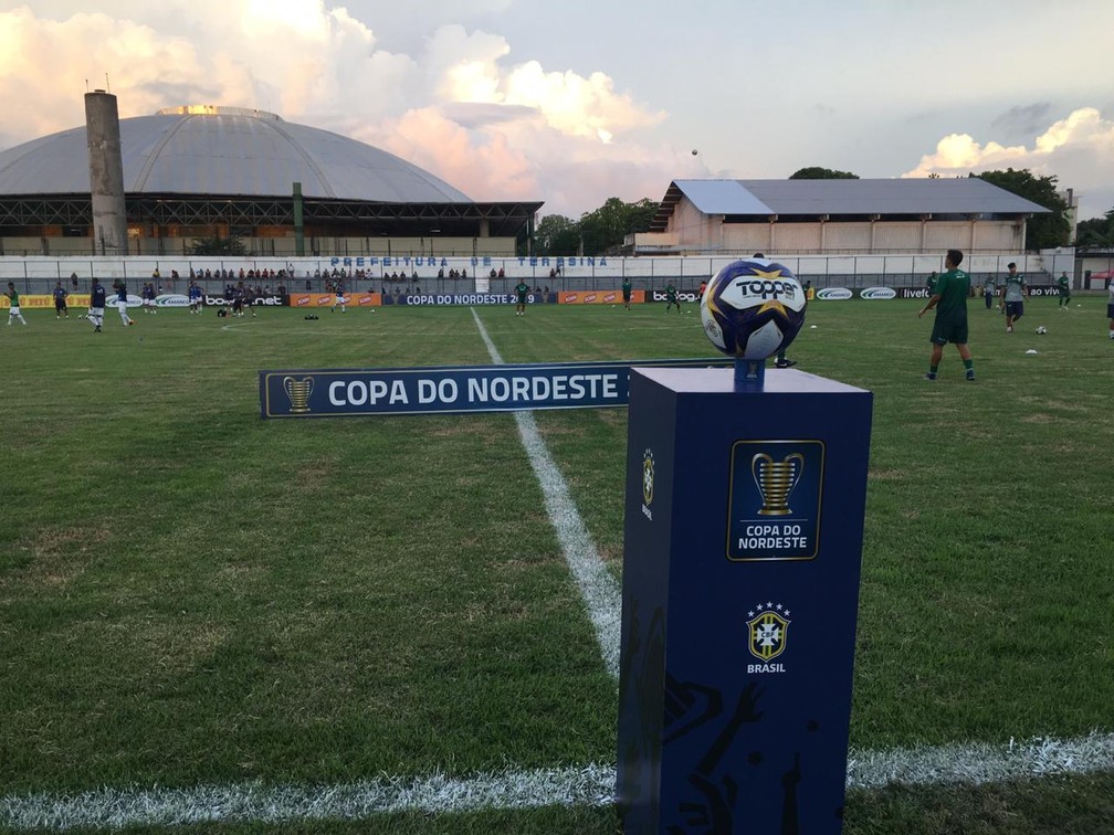 Altos e enfrenta o Confiança-SE e 4 de Julho joga contra o Botafogo-PB