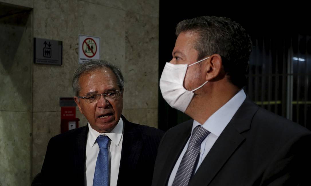 Governo e Congresso fecham acordo para fundir propostas de ajuste fiscal e liberar auxílio