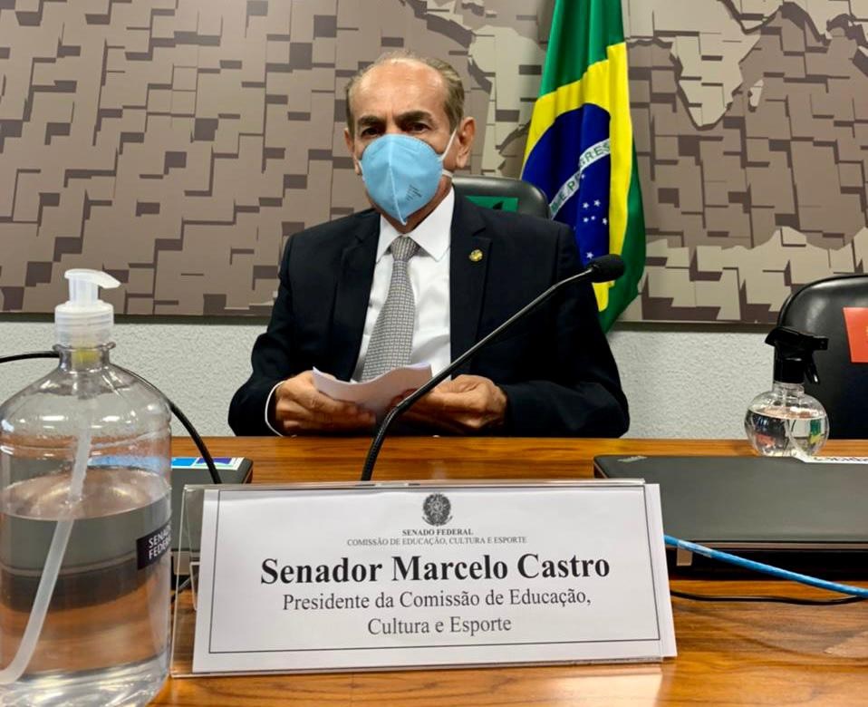 Marcelo Castro é eleito presidente da Comissão de Educação do Senado