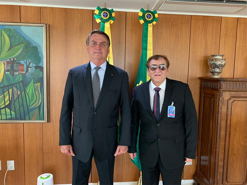Em live, Bolsonaro anuncia visita a Parnaíba nesta sexta-feira (26)