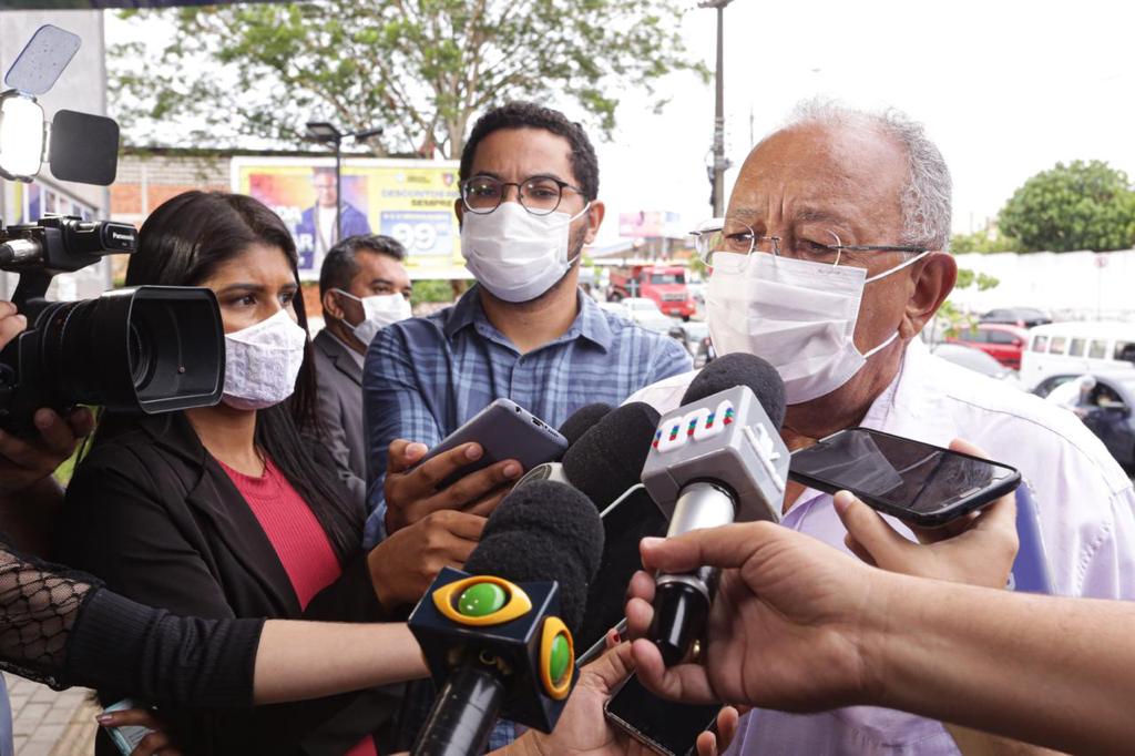 THE: Dr. Pessoa discute compra de vacinas contra a Covid para acelerar a imunização 
