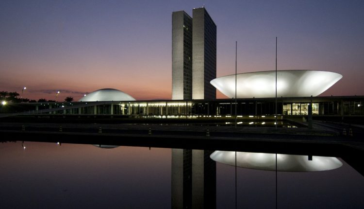 Congresso vota PEC Emergencial e nova lei do gás; comissão de Ética sobre Flordelis e Daniel Silveira