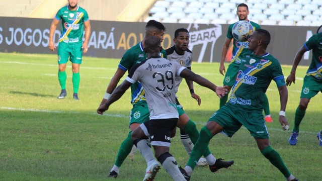 Altos e Ceará empatam em jogo sem gols em jogo no Lindolfo Monteiro