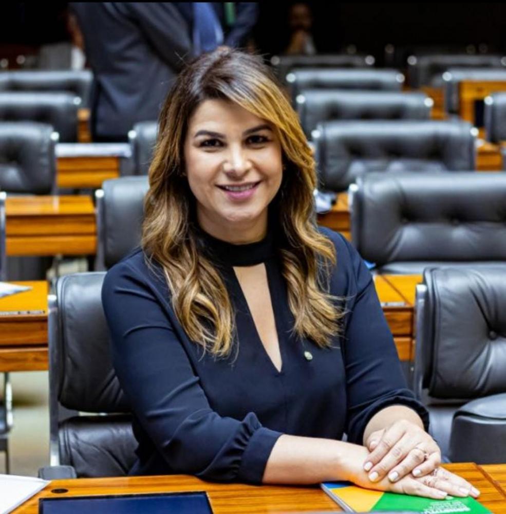 Deputada Marina Santos é cotada para substituir Pazuello no Ministério da Saúde 