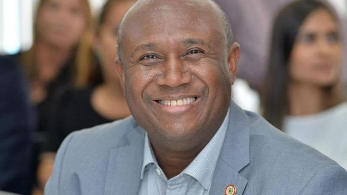 Irmão Lázaro, vereador e ex-Olodum, morre por complicações da Covid-19