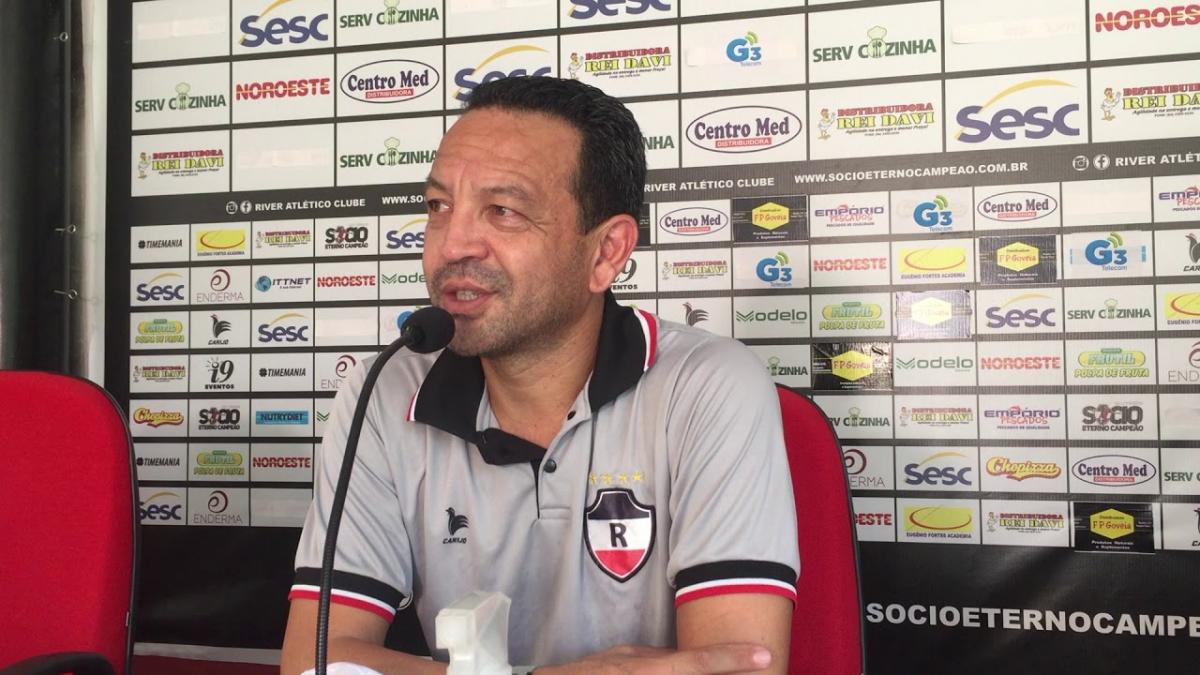 Novo técnico estreia com vitória no Piauiense e quebra invencibilidade do líder