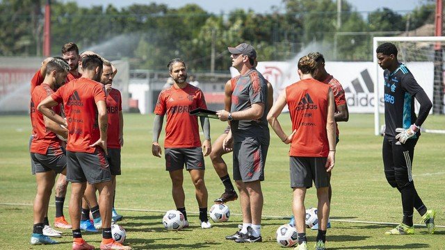 Sem descanso após novo título, Flamengo terá revezamento de jogadores