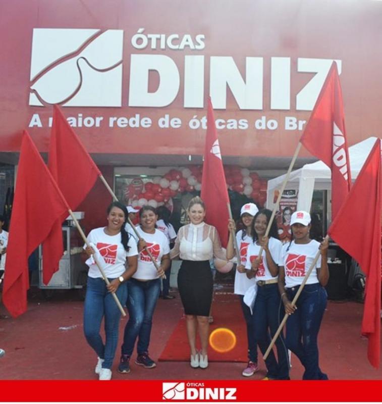 Óticas Diniz apoiam cultura popular nordestina e marcam presença na Cidade Junina