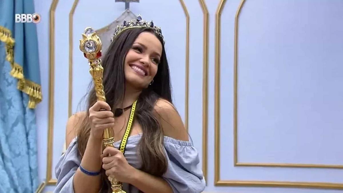 Fenômeno: Fãs e famosos comemoram liderança de Juliette no BBB 21