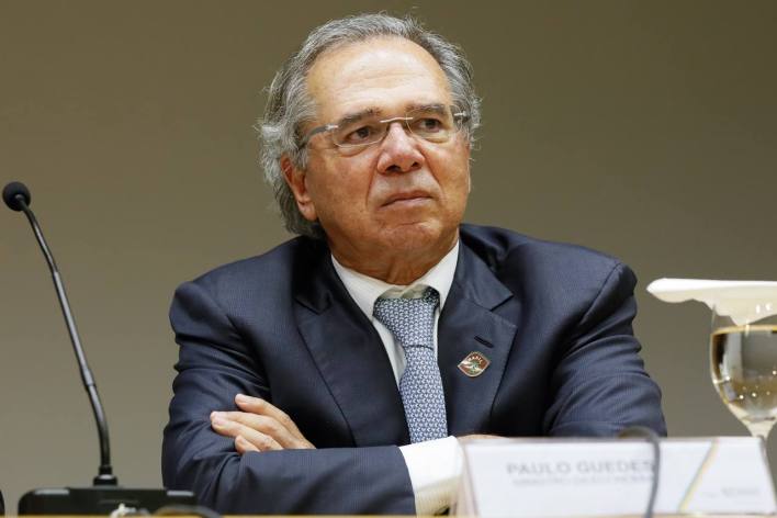 Paulo Guedes diz que Fies bancou universidade para filho de porteiro que zerou vestibular