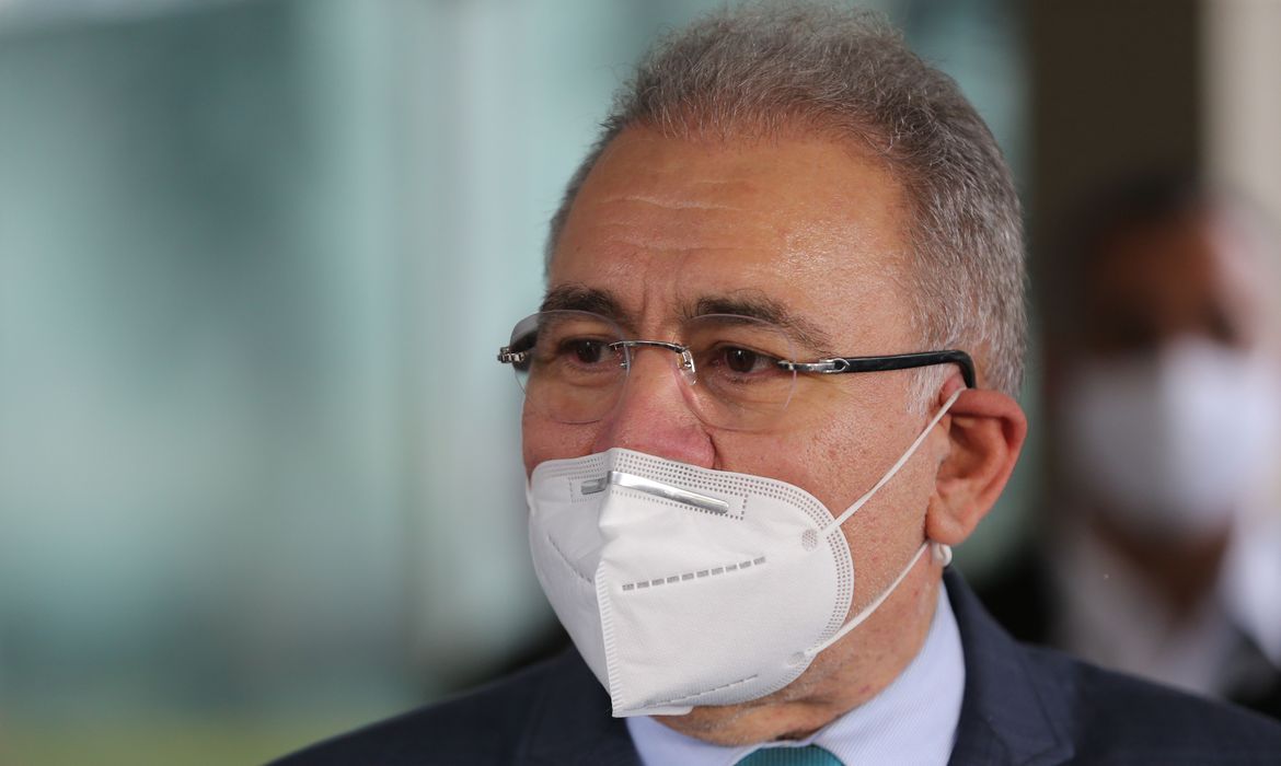 Ministro da Saúde, Marcelo Queiroga, nega orientação de Bolsonaro para uso da cloroquina