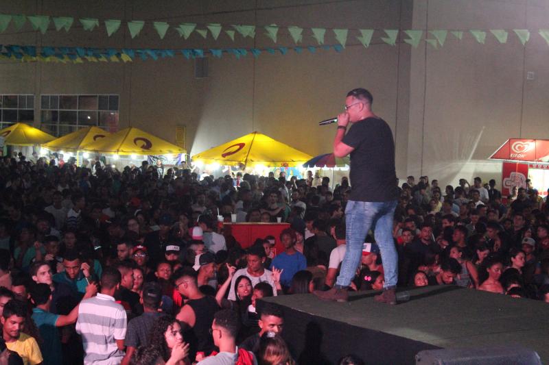  Grandes shows animam o público no primeiro dia de Cidade Junina