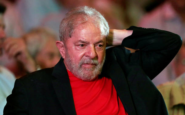 STJ nega recurso para que Lula seja solto e possa disputar eleição