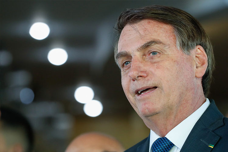 Bolsonaro usa caso de 'serial killer do DF' para dizer que 'arma é vida'