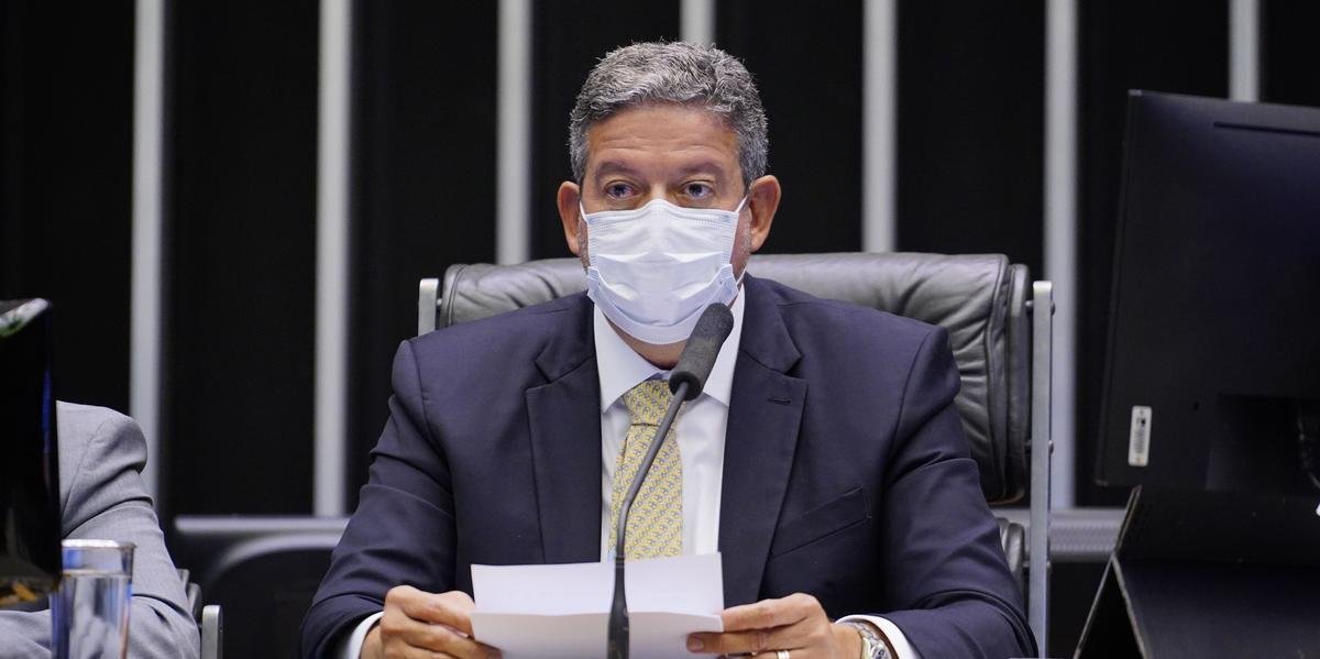 Arthur Lira quer votar privatização dos Correios na Câmara antes do recesso