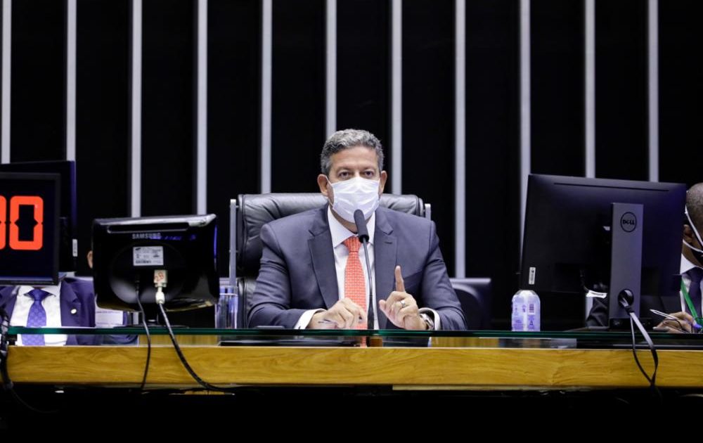 Arthur Lira não vê fato novo que justifique abertura de processo de impeachment