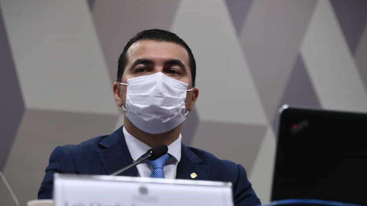 À PF, Miranda diz que avisou Bolsonaro sobre ilegalidades na compra de vacina