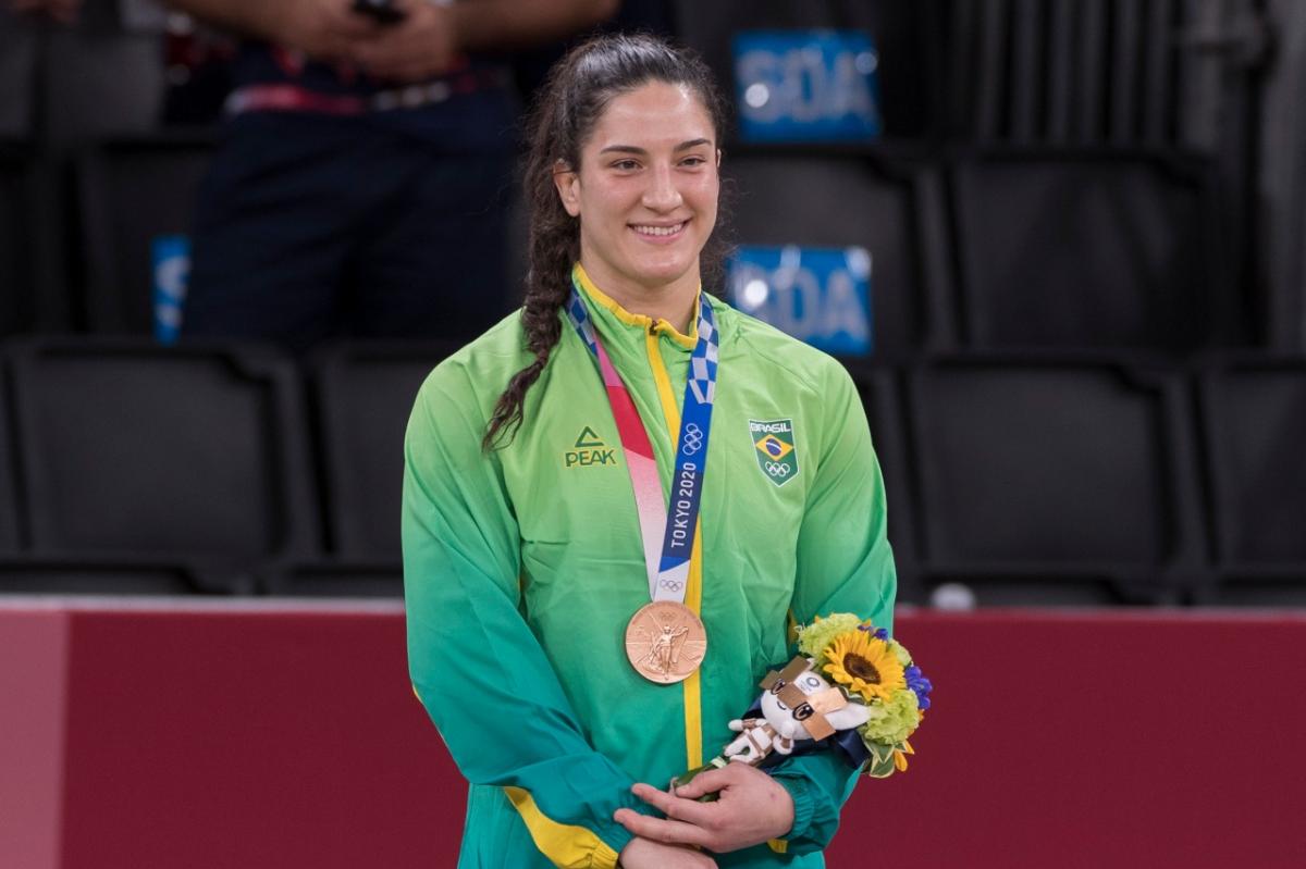 Mayra Aguiar conquista bronze no judô na Olimpíada de Tóquio