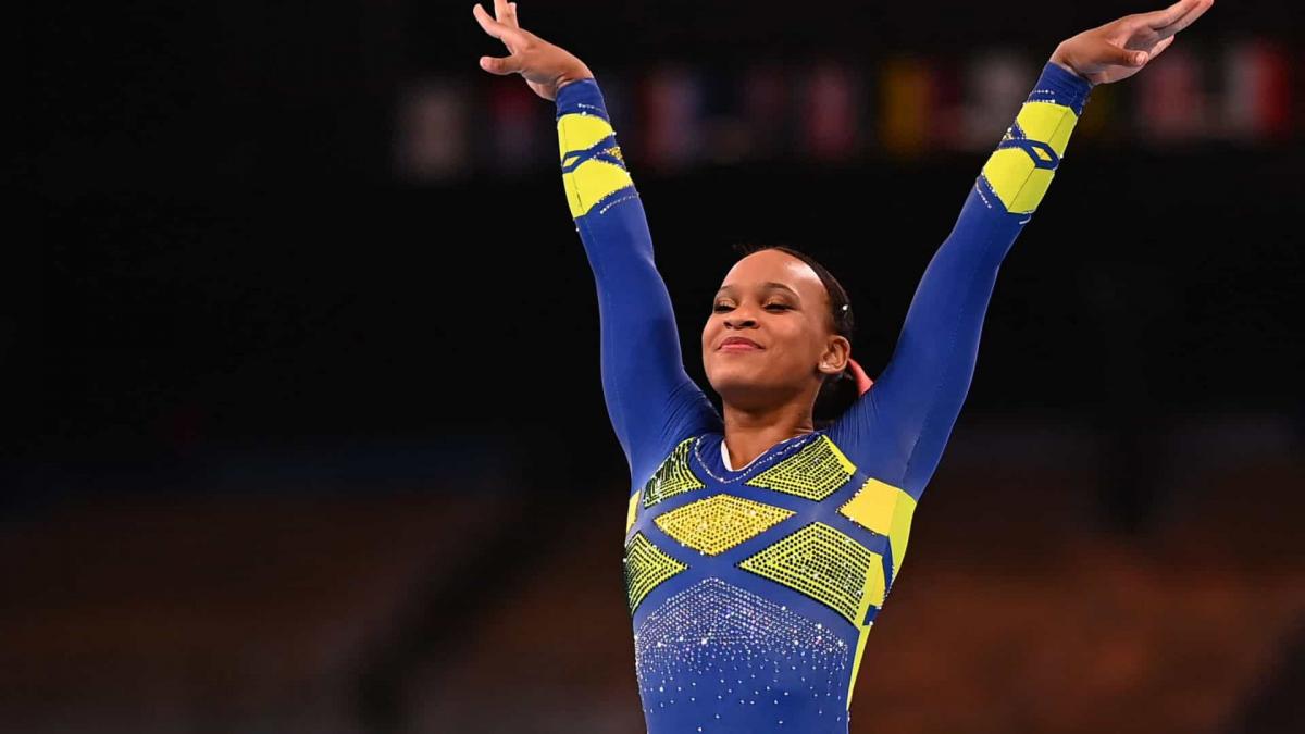 Rebeca Andrade faz história e conquista a prata na ginástica em Tóquio