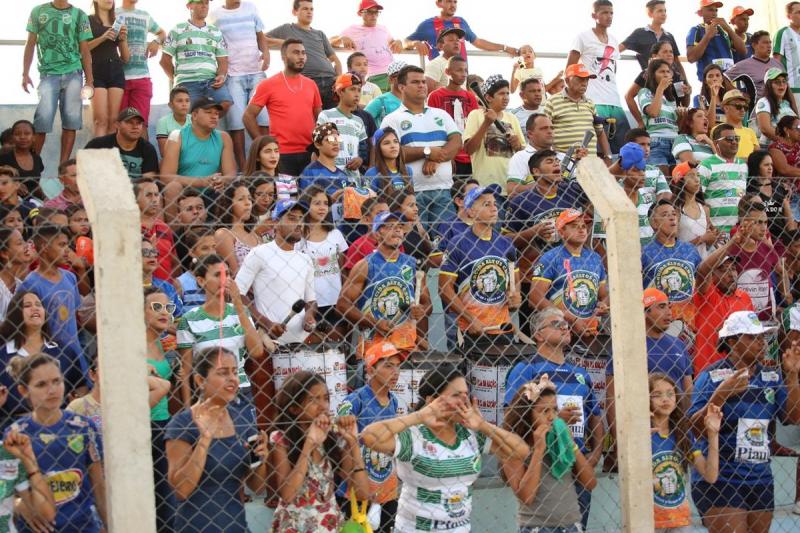Ingressos para jogo decisivo do Altos são vendidos a preços populares