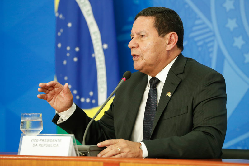 Mourão admite que relação com Bolsonaro 'não é simples', mas promete lealdade