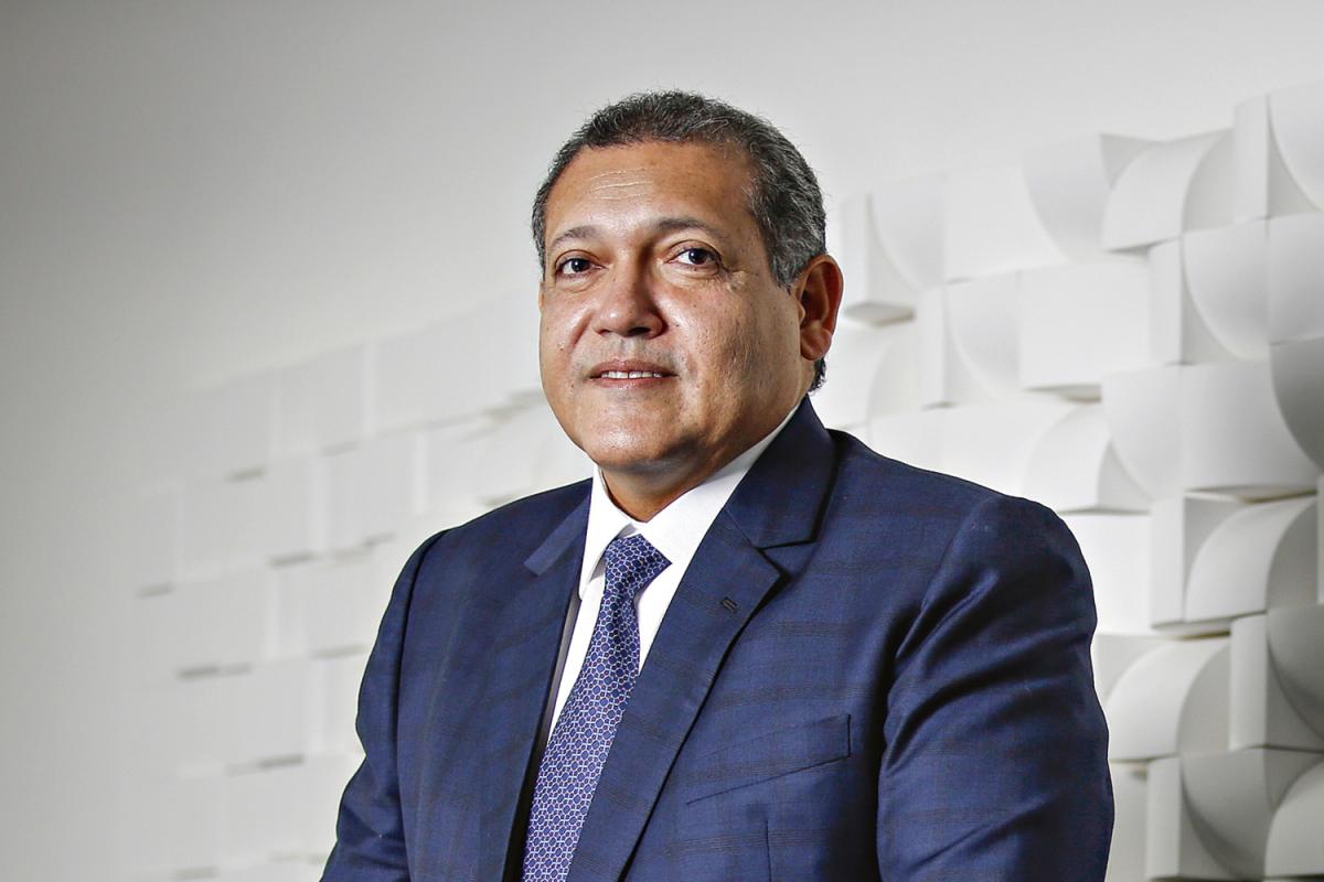 Ministro Nunes Marques recebe medalha do TRE-PI nessa sexta-feira