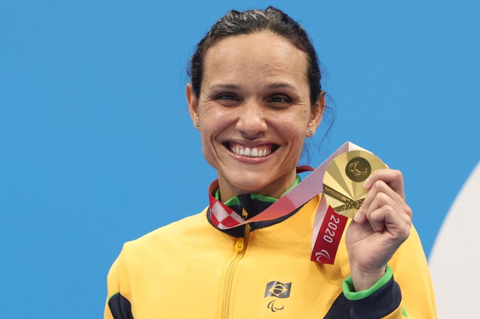 Carol Santiago fatura seu 2º ouro, e Brasil leva mais duas pratas e um bronze nas Paralimpíadas