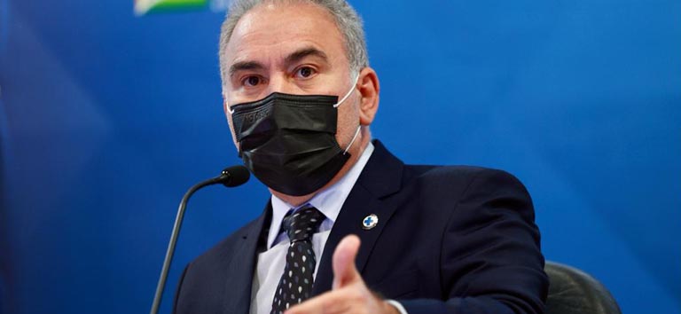 Ministro Queiroga é diagnosticado com covid e ficará de quarentena em Nova York