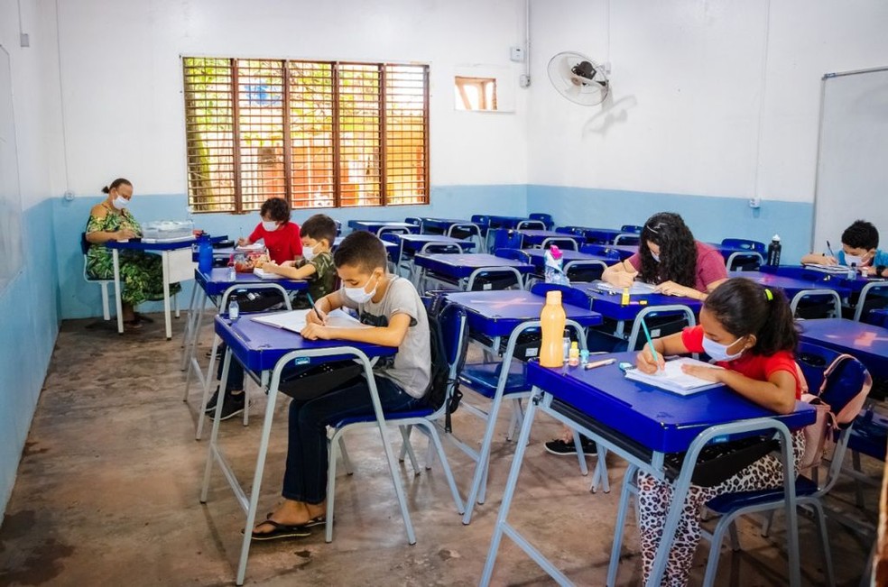 Governador libera eventos com 500 pessoas e aulas presenciais no Piauí
