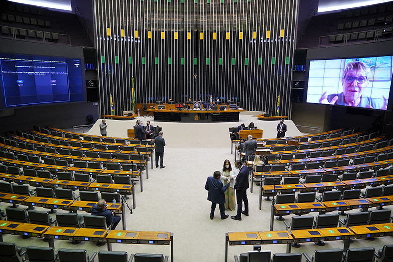 Câmara aprova texto-base de alteração na Lei da Improbidade