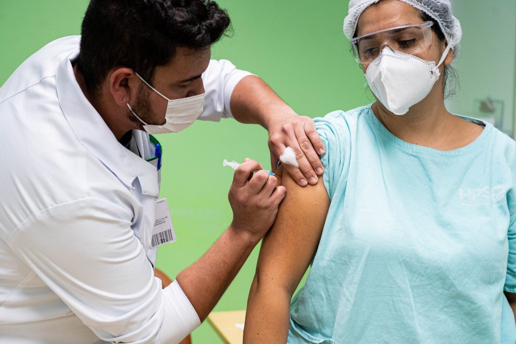 Piauí tem mais de 95 mil profissionais de saúde para dose de reforço da vacina