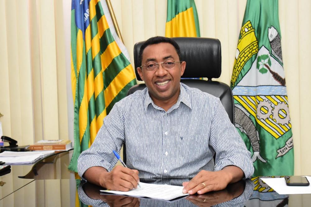 Deputado confirma que Joel Rodrigues entrega cargo do governo estadual em Floriano