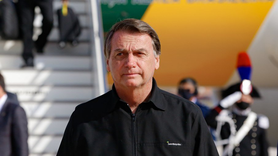 Bolsonaro pode ficar inelegível em 2022 por ataque às urnas, diz ministro do TSE