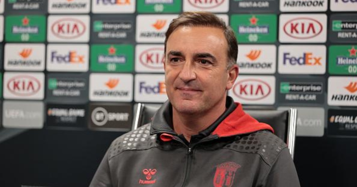 Empresários indicam interesse de Carlos Carvalhal no Flamengo