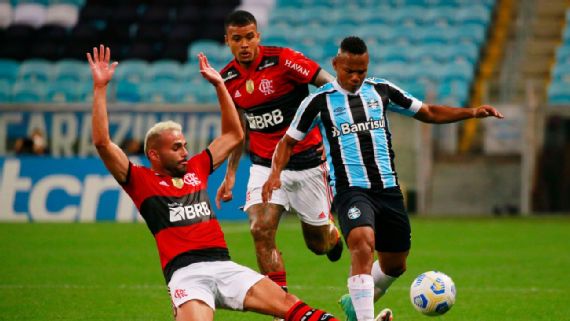 Com um a menos, Grêmio arranca empate contra o Flamengo