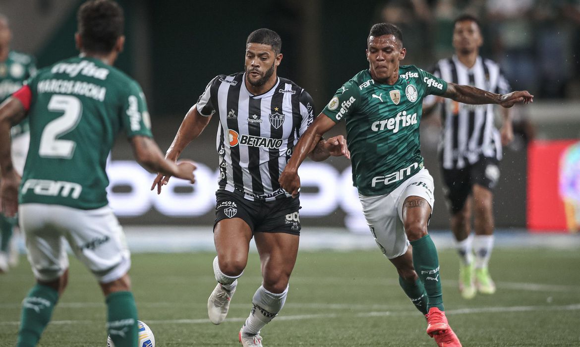 Atlético-MG empata com reservas do Palmeiras e perde chance de título no domingo