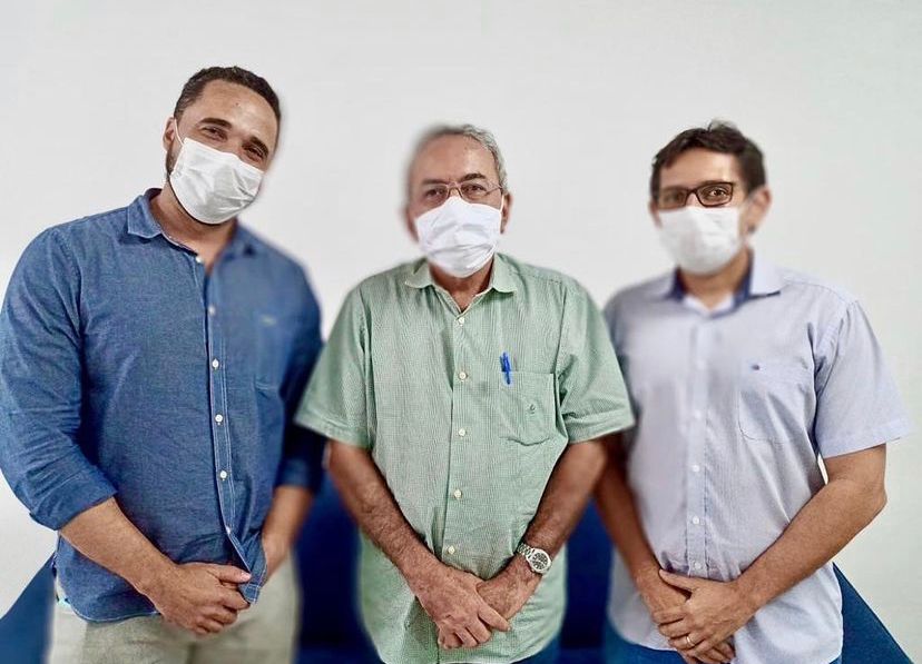 Deputado Átila Lira se reúne com diretores do Hospital de Urgência de Teresina (HUT) 