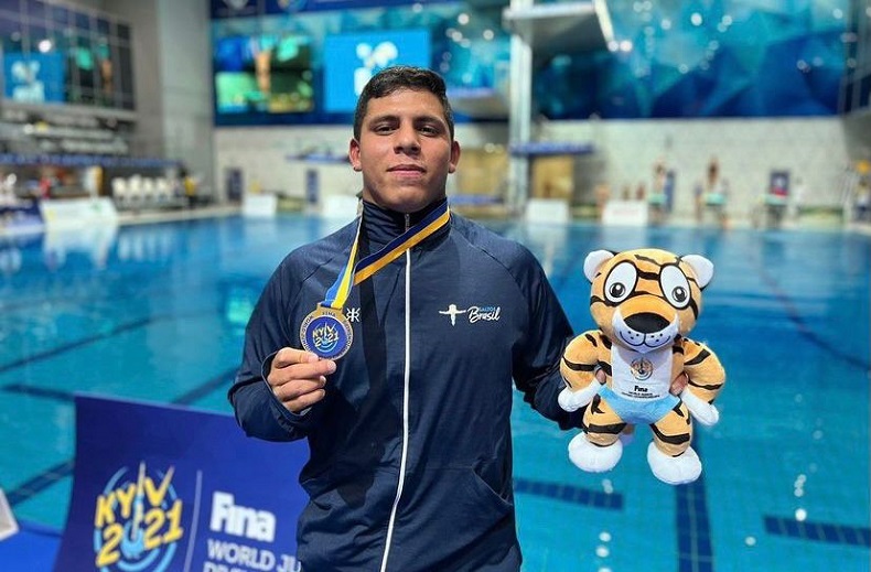 Piauiense faz história e ganha o ouro no Mundial Junior de Saltos Ornamentais