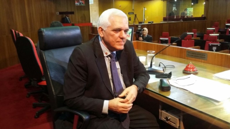 Sem espaço em chapa, Temístocles Filho diz que sempre 'estendeu a mão' para Wellington Dias