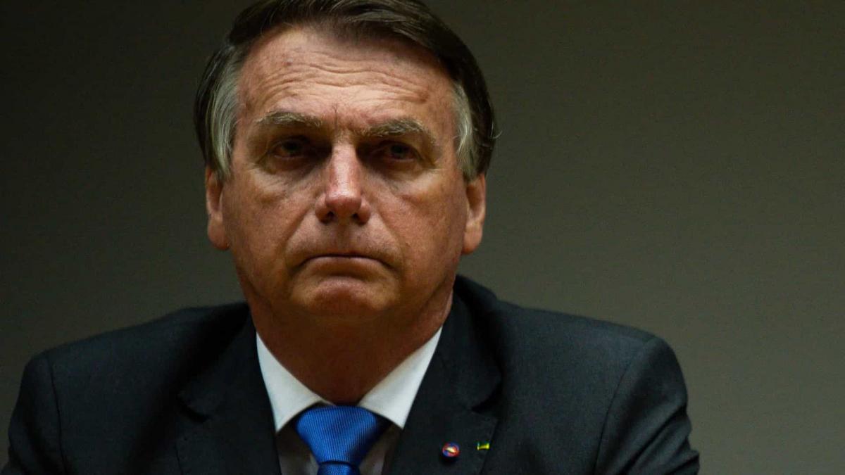 Bolsonaro responde carta de Barra Torres e diz que não acusou Anvisa de corrupção