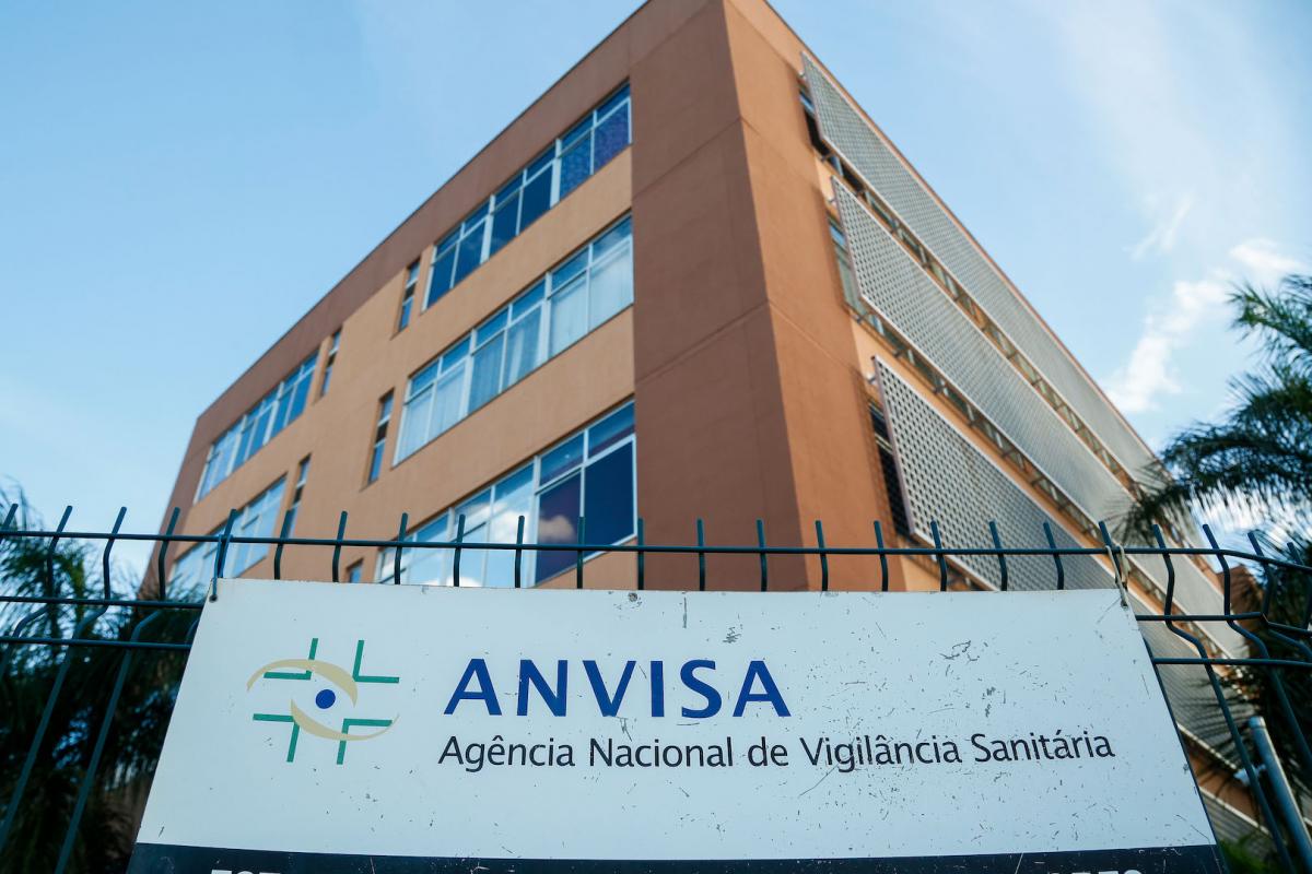 Anvisa deve aprovar nos próximos dias regras que permitem autoteste para Covid