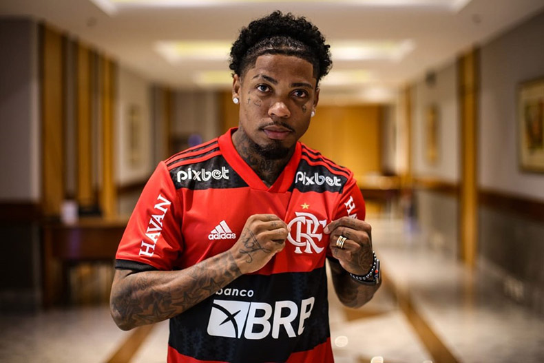 Flamengo anuncia a contratação de Marinho, do Santos, seu primeiro reforço de 2022