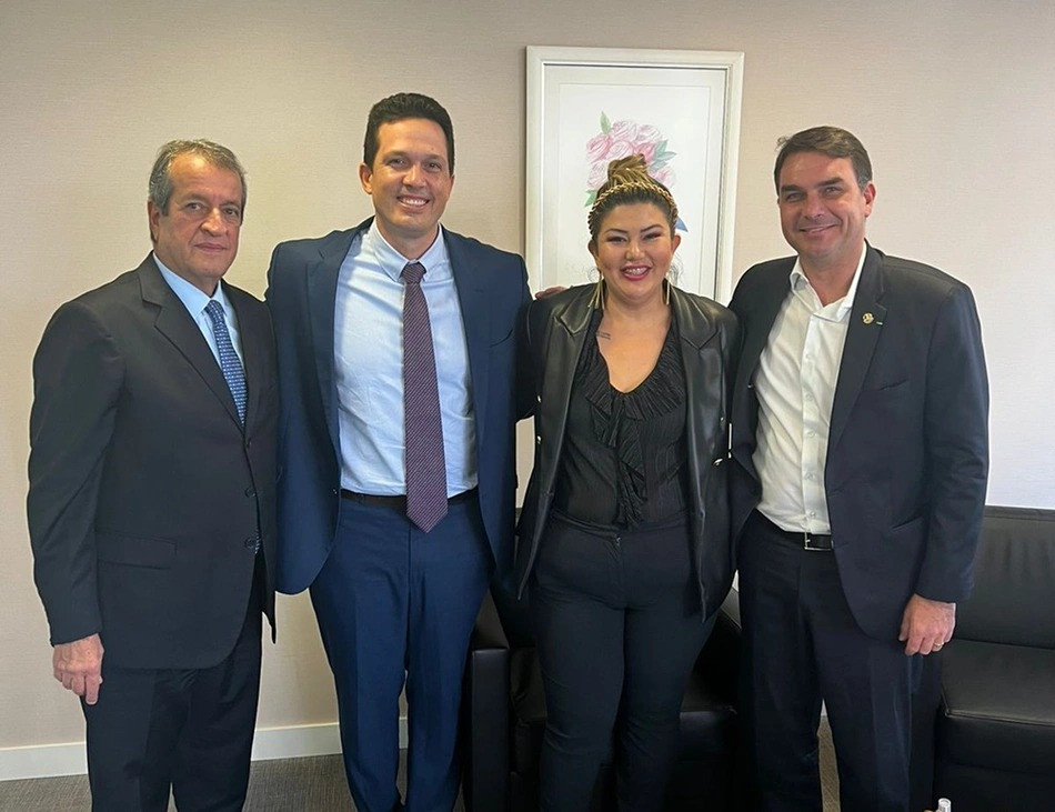 Senador Flávio Bolsonaro participa de motociata neste sábado em Teresina